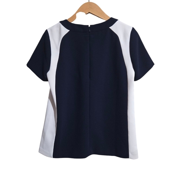 Women's J.CREW Black and White Top - Picture 4 of 5